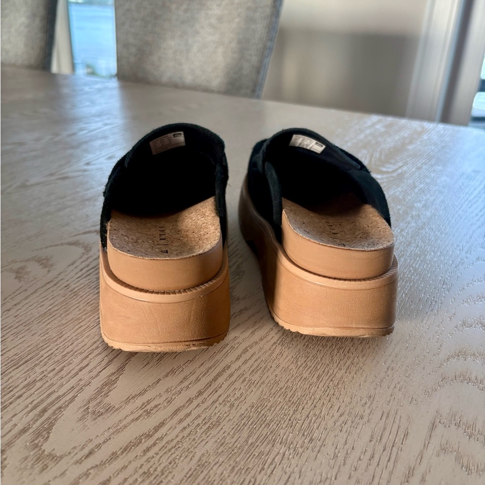 Reef Vista Liana Black Suede Loafer Mule - Women Size 6 - Picture 3 of 11